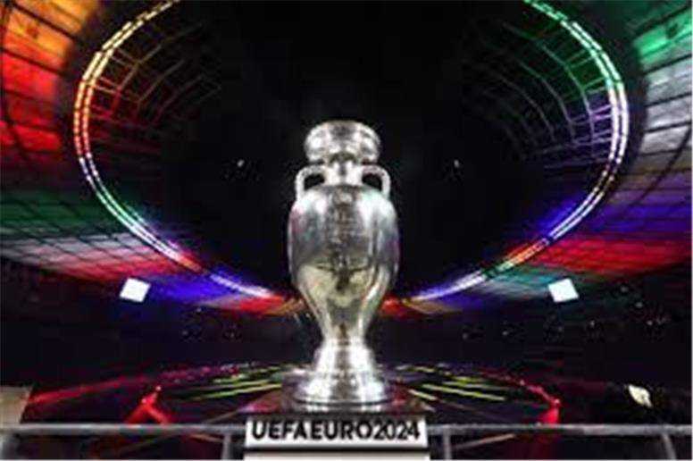 شگفتی های مسابقات یورو در راه است/پیش بینی های پر هیجان با آرپا